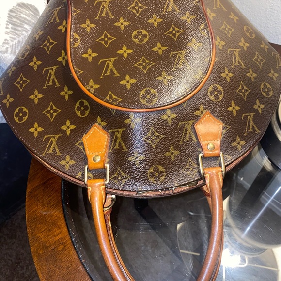 SOLD Authentic Louis Vuitton Eclipse MM Hand Bag - Picture 4 of 12